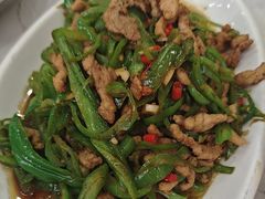 -江城燕子大排档(江汉路步行街店)