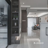 4室2厅3卫跃层里的那些通天柜