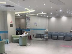 -光华眼科配镜中心·蔡司·尼康·依视路授权店