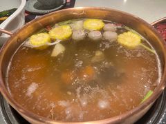 -牛村来人潮汕牛肉火锅(西单店)