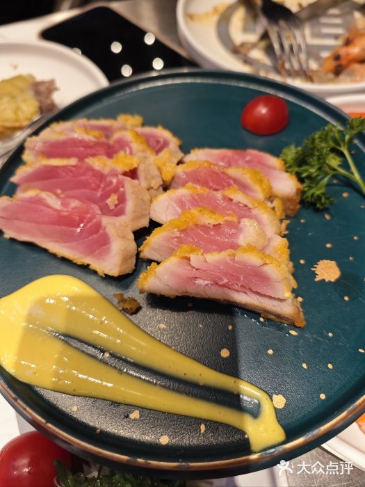猛古里烤肉自助(荟聚中心店)嫩烤金枪鱼图片