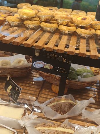 秋天适合吃香香软软的面包