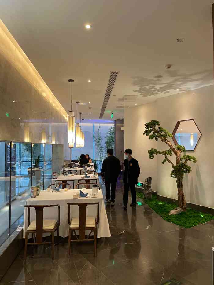 松鹤楼(融科店)-"【地点】:中关村三桥,融科资讯中心b座2.