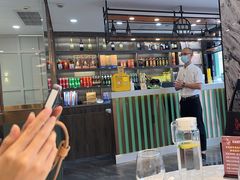 -证大大拇指广场(芳甸路店)