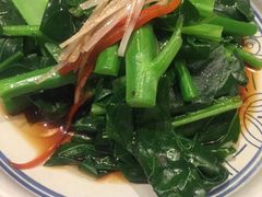 -云海肴·汽锅鸡·云南菜(天山百盛优客店)