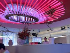 -海底捞火锅(杭州庆春路夜宵主题店)