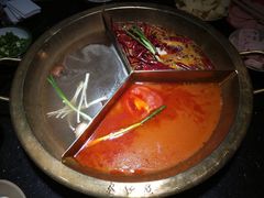 -叁口煮市井老火锅(春熙路店)