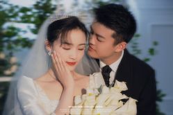 -唯一旅拍·颂当代影像艺术中心(上城店)