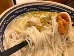 -新世界·过桥米线宴