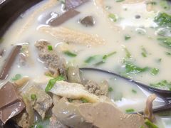 -津津老鸭粉丝馆(正东路店)