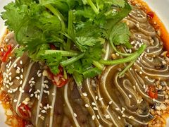 凉拌猪耳-钵家大院(大花岭店)