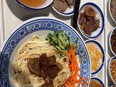 -陇兴楼兰州拉面(西安咸阳国际机场店)