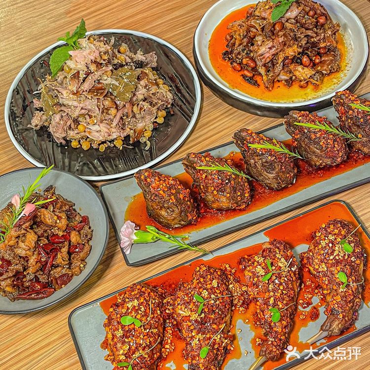 成都特色美食|家喻户晓的手撕兔🐰