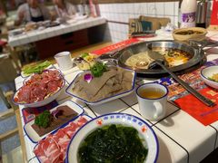 -贤合庄卤味火锅(济南泉城路店)