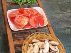 -抚仙湖生态石锅鱼野生菌(告庄店)