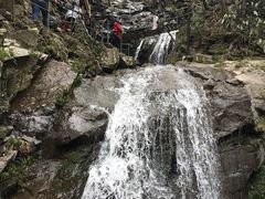 -藏龙百瀑风景区