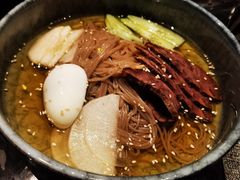 -雾山韩式烤肉·海南糟粕&椰子鸡火锅·海景餐厅(三亚绿发山海天JW万豪酒店)