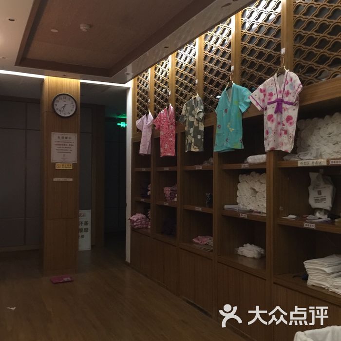 辰雨汤泉洗浴汗蒸时代更衣室图片-北京洗浴/汗蒸-大众点评网