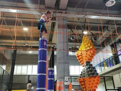 -嗨翻Hi-Fun竞技主题乐园·蹦床亲子生日轰趴(国光1937店)