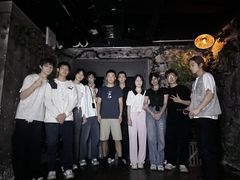 -荒岛实景沉浸密室(江汉路1店)