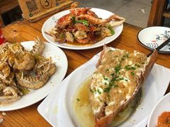 -三亚火车头万人海鲜广场