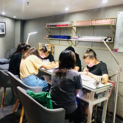 -丫丫NAIL日式自助美甲美睫沙龙