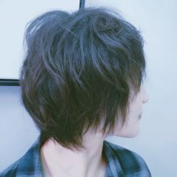 -变画·发型STUDIO