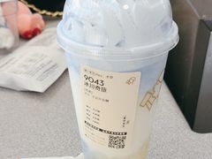 -喜茶(迪士尼小镇·平行宇宙店)