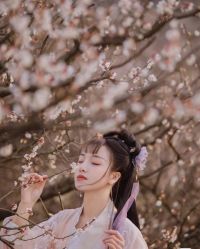 -租旗袍租礼服馆