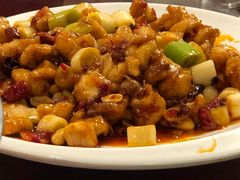 宫保鸡丁-鸿亨泰杂鱼馆(港馨家园店)