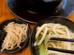 -丽虹云南过桥米线(兴工街店)