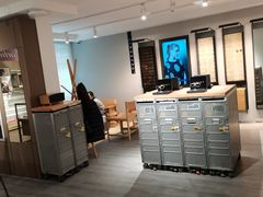 -目艮眼镜SHOWROOM(品牌集合店)