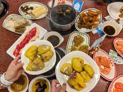 -四囍码头海鲜烧烤自助火锅(外滩南京东路悦荟广场店)