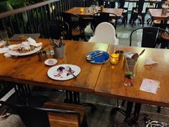 -植物园哈利亚餐厅