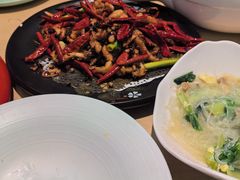 -吕氏疙瘩汤·海鲜新鲁菜(海州利群店)