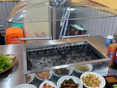 自助取餐区-牛信亭韩国料理·炭火烤肉(紫藤路店)