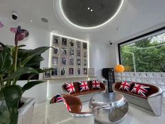 -享受健身·美体塑形馆