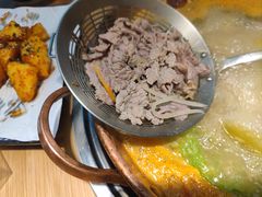 -洱火云南酸菜牛肉火锅(石景山当代商城店)