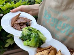 -财兜兜大黄山小馄饨