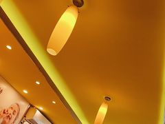 -尊宝比萨(华景新城店)