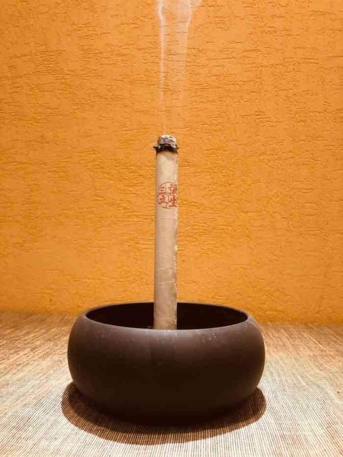 弥生三立中医馆-"【项目】艾灸艾灸一下确实舒服~医生妹妹.
