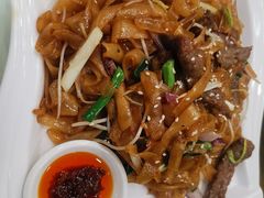 广式炒牛河-鼎珑点心仔(燕塘店)