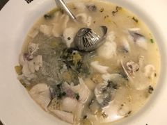 -严记小天府酸菜鱼(西四路店)