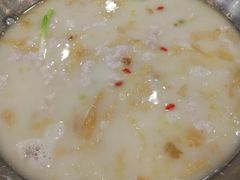 -老来福·非遗酸汤兔(凯旋路店)