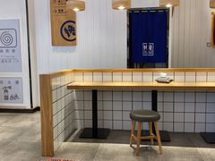 用餐区-馋笼小食堂-青岛大虾包(繁花里店)