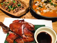 -老滇山寨•云南特色菜•地方菜•民族风情歌舞表演(金碧店)