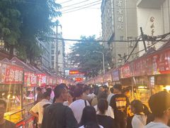 -正宁路小吃夜市