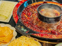 -三江两海老火锅(北京首店)
