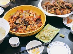 -休记光头香辣蟹干锅(绵竹店)