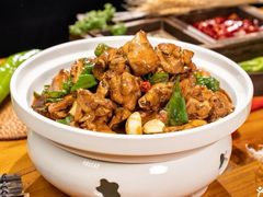 -泉畔人家·老济南经典鲁菜(大明湖店)